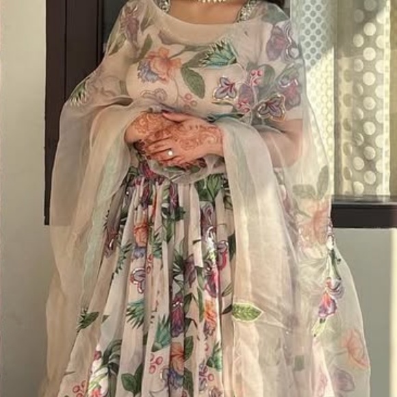 Off white Printed Lengha for sale - Picture 6 of 10